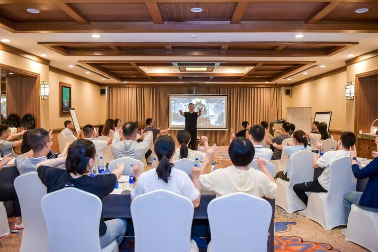 苏州核舟企业管理咨询:专注管理层团建定制,企业高管团建策划,企业